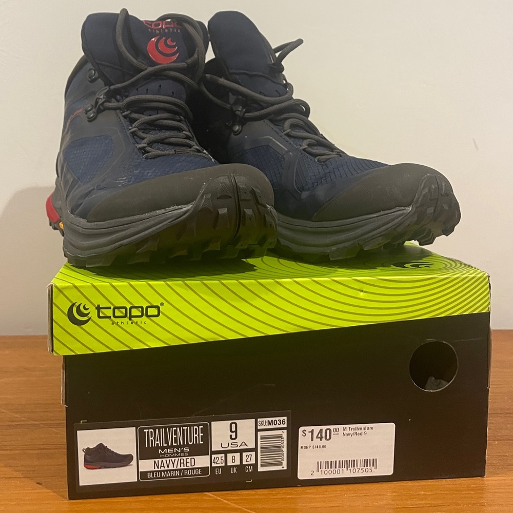Topo Trailventure Hiking Boots Men’s 9, Navy/Red